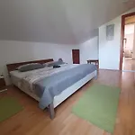 Bougenville Apartamento Kampor