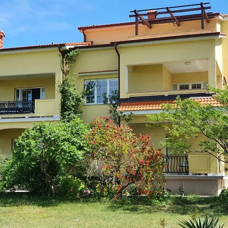 Bougenville Apartment