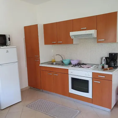 Apartment Bougenville Kampor