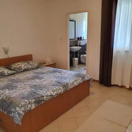 Apartment Bougenville Kampor